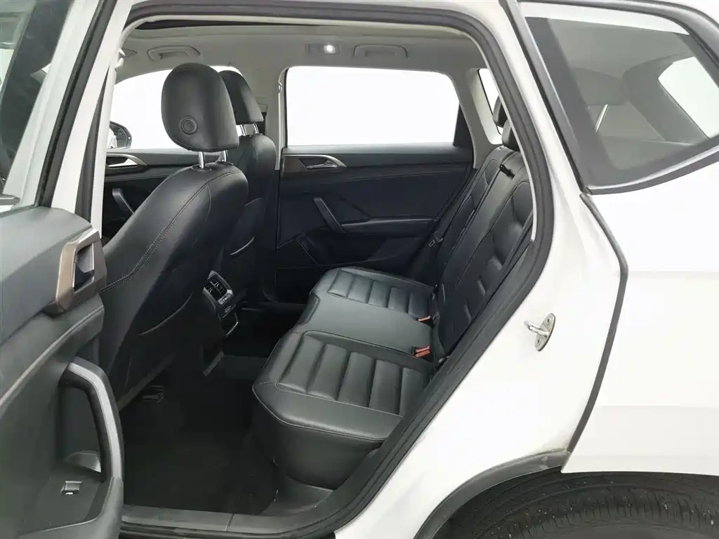 Volkswagen Tharu 2020 280TSI 2WD Comfort Edition China VI