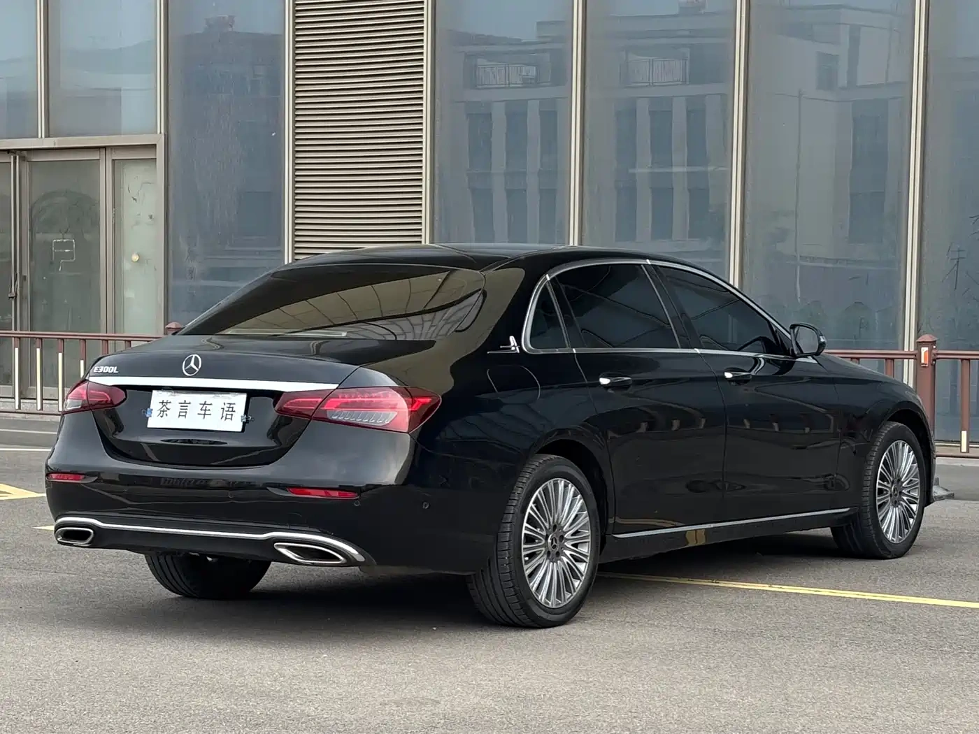 Mercedes-Benz Mercedes-Benz E-Class 2022 Facelift E 300 L Luxury Style