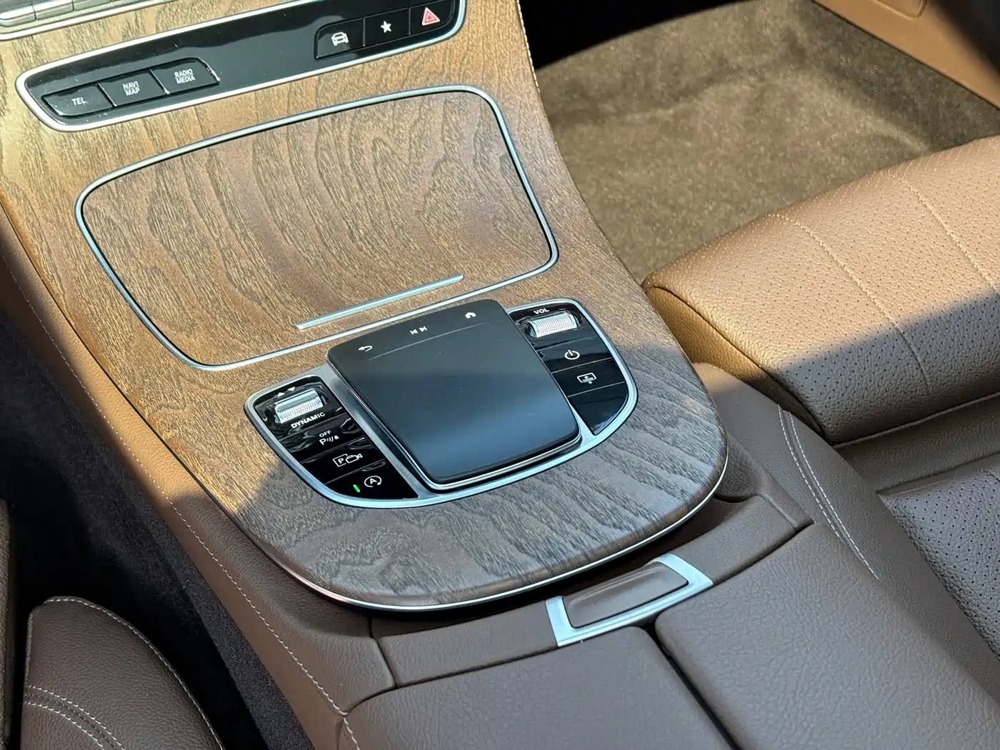 Mercedes-Benz Mercedes-Benz E-Class 2022 Facelift E 300 L Luxury Style