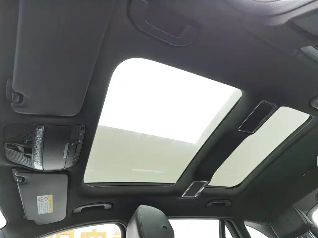 Mercedes-Benz Mercedes-Benz GLC 2019 Model GLC 200 L 4MATIC
