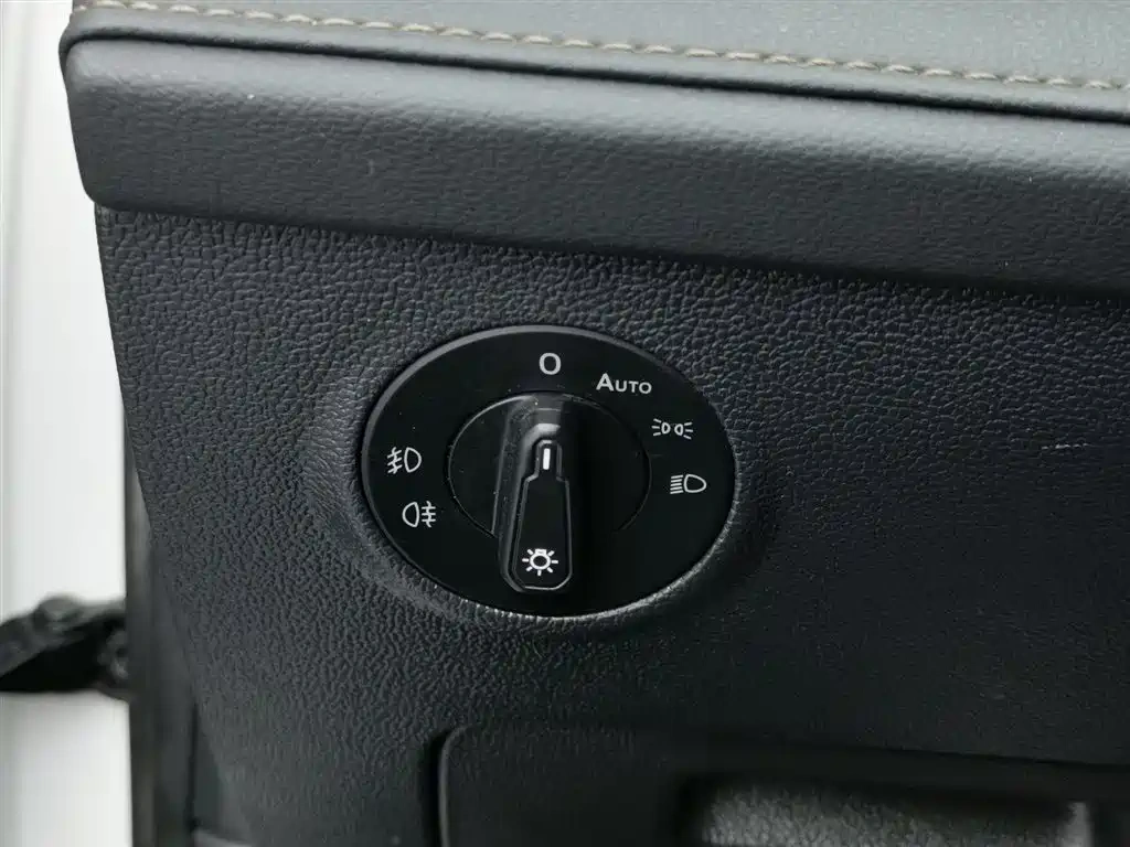 Volkswagen Tharu 2020 280TSI 2WD Comfort Edition China VI