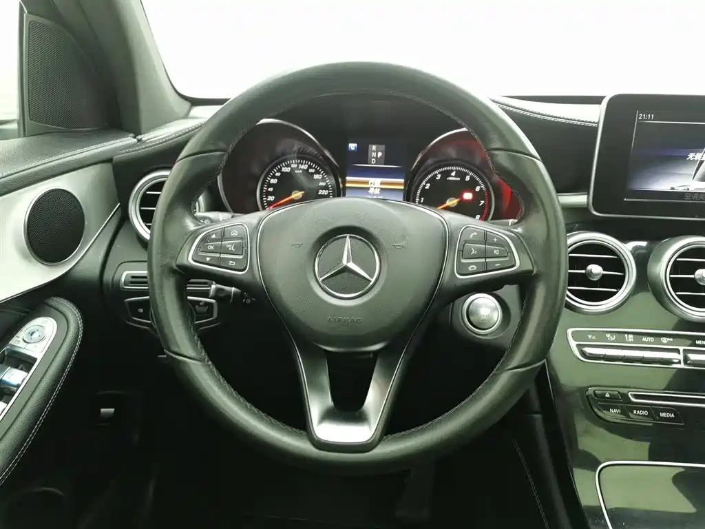 Mercedes-Benz Mercedes-Benz GLC 2019 Model GLC 200 L 4MATIC