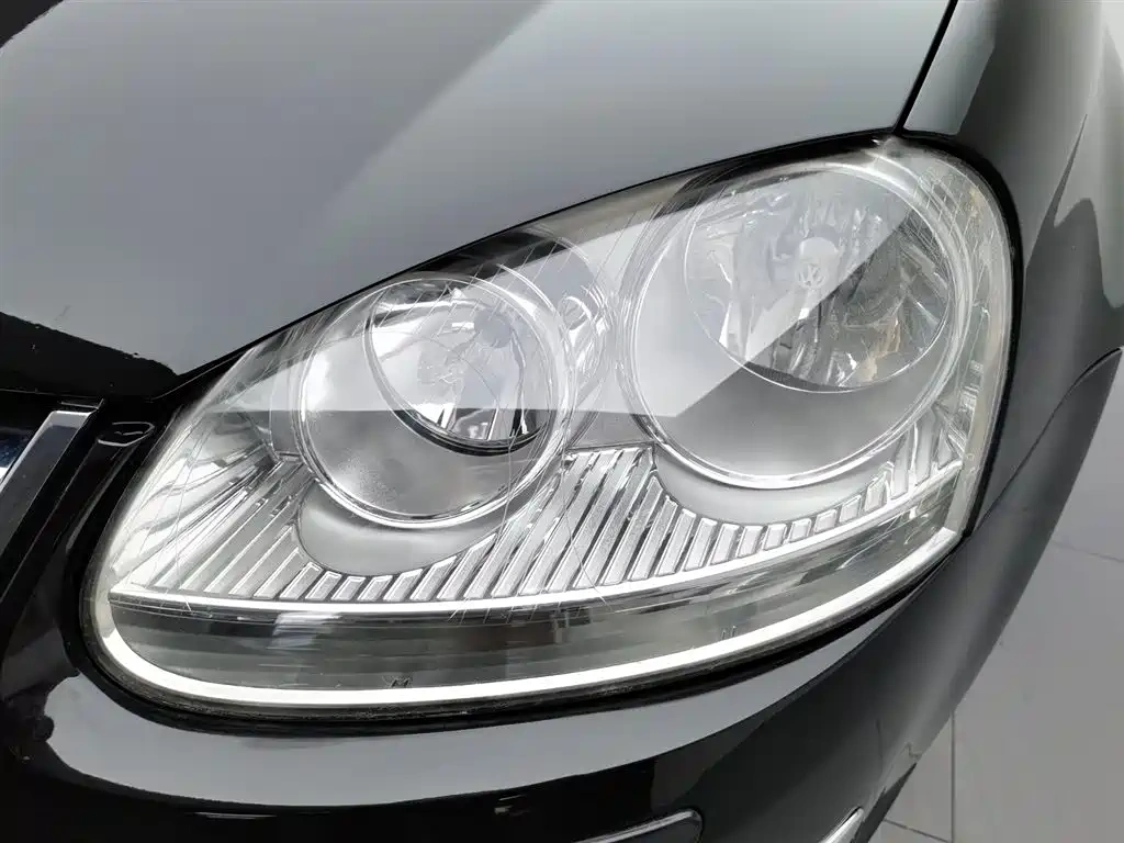 Volkswagen Sagitar 2010 Model 1.4TSI Automatic Technology Edition