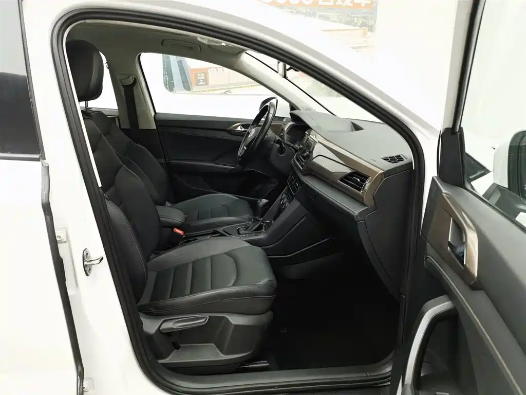 Volkswagen Tharu 2020 280TSI 2WD Comfort Edition China VI