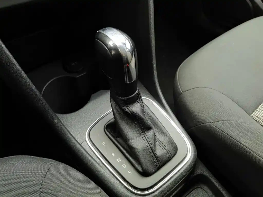 Volkswagen Polo 2016 1.4L Automatic Trend