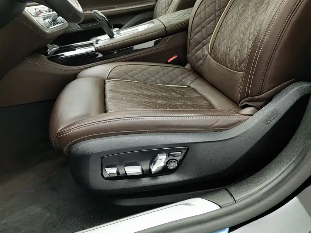 BMW BMW 7 Series 2021 Model 740Li Leading M Sport Package