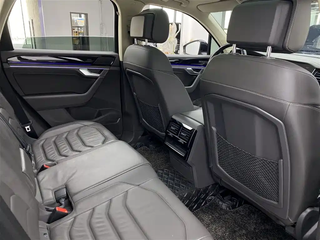 Volkswagen Touareg 2022 3.0TSI Rui Xiang Edition Classic Sport Package