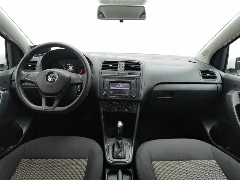 Volkswagen Polo 2016 1.4L Automatic Trend