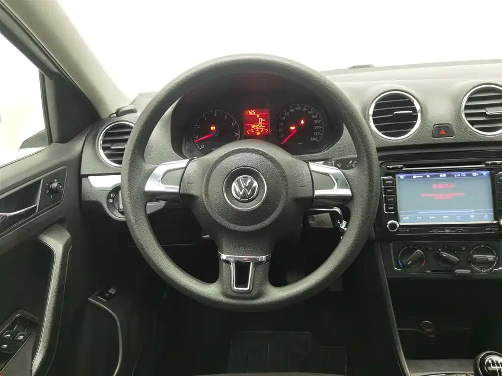 Volkswagen Jetta 2015 Value Edition 1.6L Manual Comfort