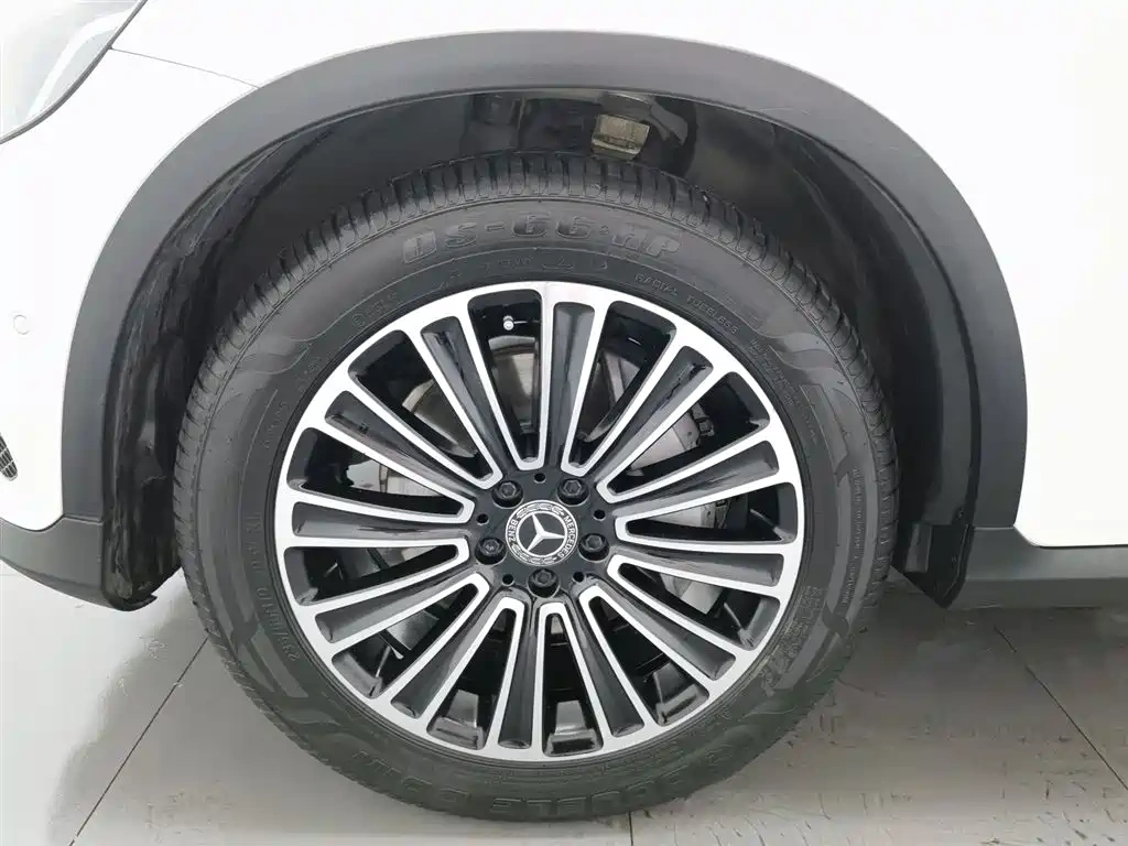 Mercedes-Benz Mercedes-Benz GLC 2019 Model GLC 200 L 4MATIC