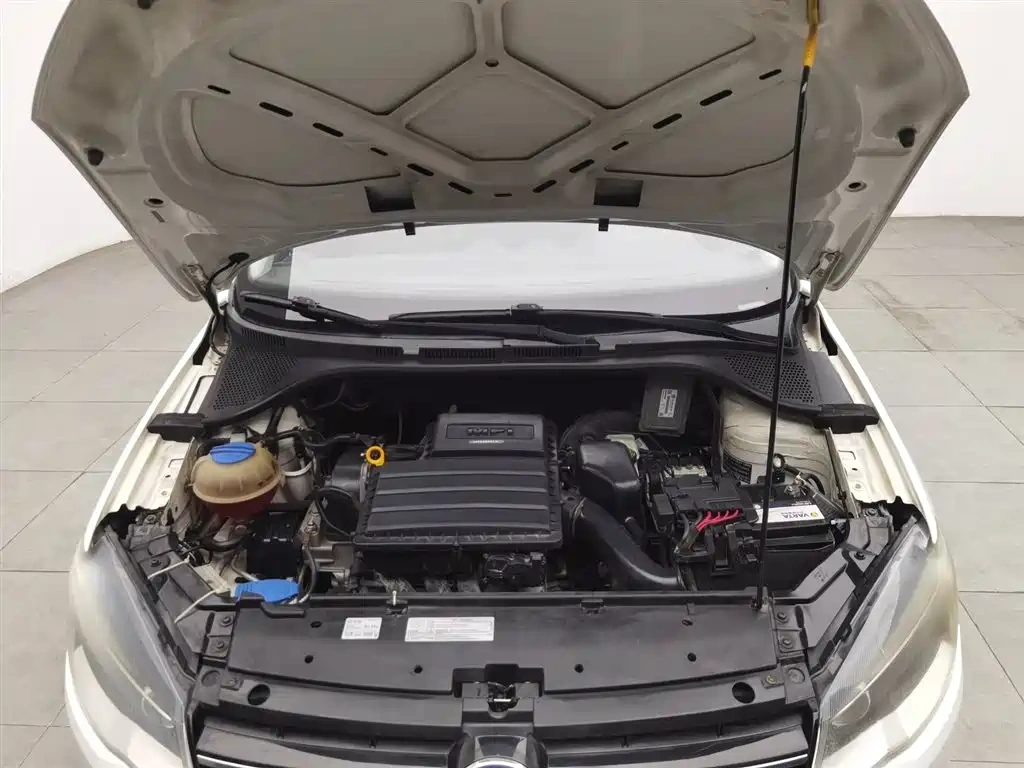 Volkswagen Jetta 2015 Value Edition 1.6L Manual Comfort