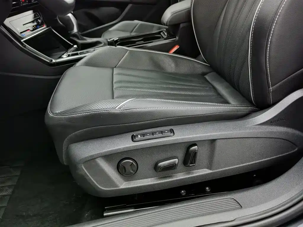 Volkswagen Passat 2024 380TSI Elite Edition