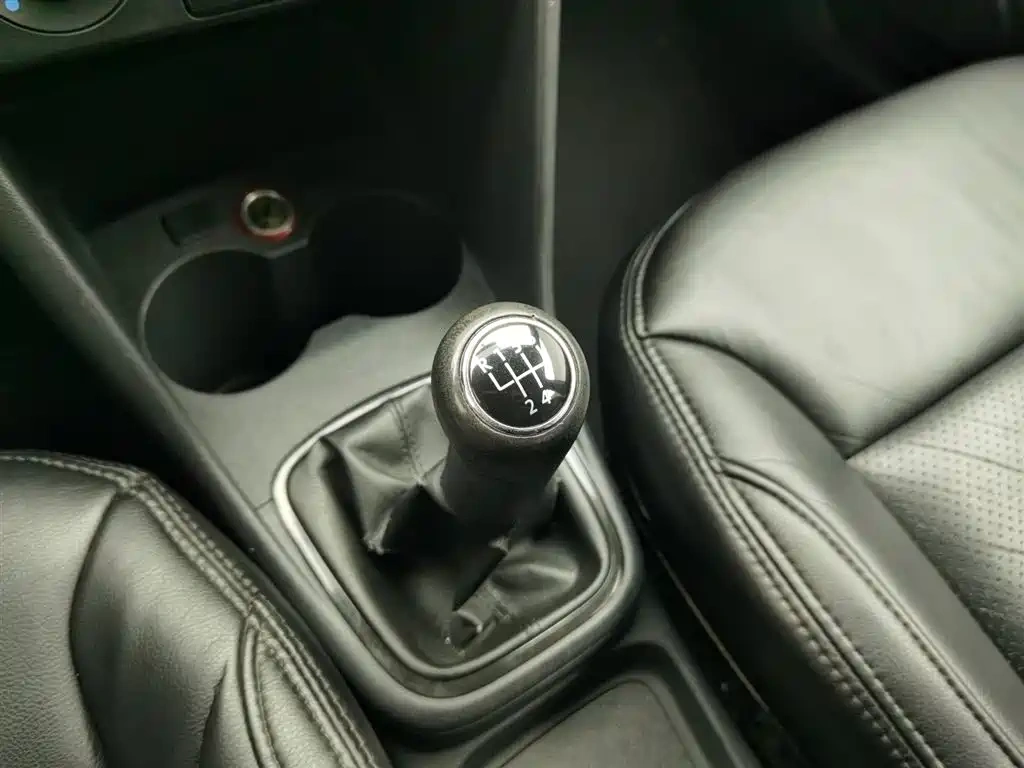 Volkswagen Polo 2011 1.4L Manual Joy Edition