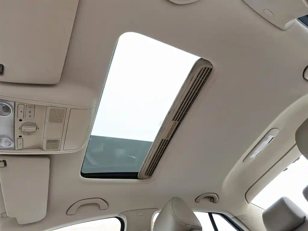 Volkswagen Sagitar 2010 Model 1.4TSI Automatic Technology Edition