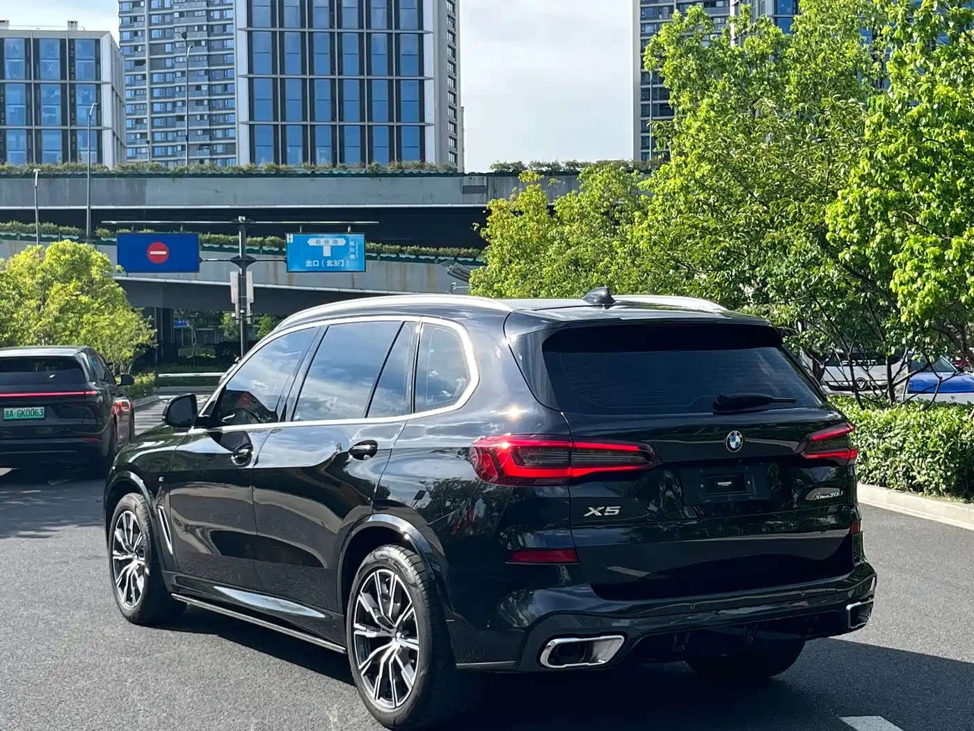 BMW BMW X5 2022 xDrive 30Li Premium M Sport Package