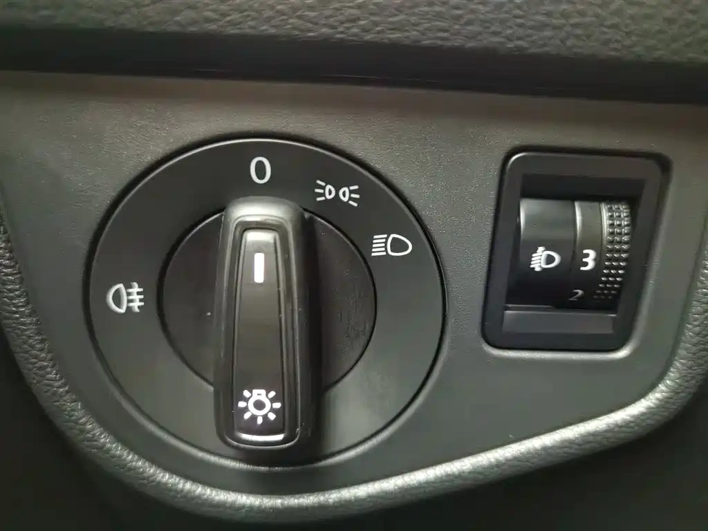 Volkswagen Polo 2023 Facelift Plus 1.5L Auto Joyful Living Edition