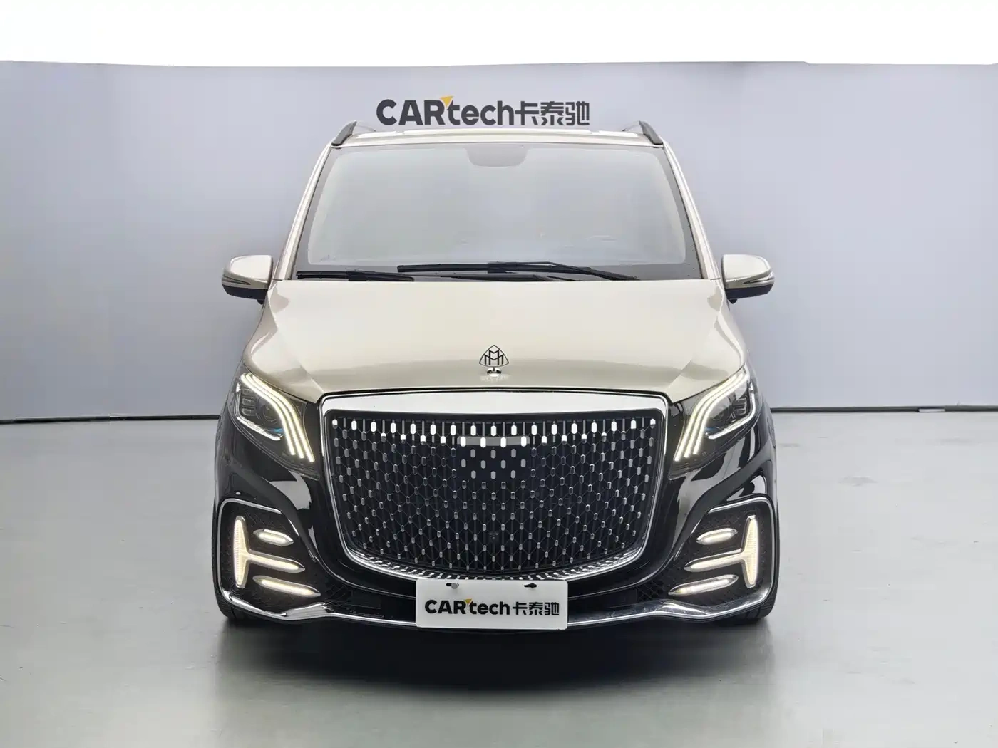 Mercedes-Benz Vito 2023 2.0T Business 7-Seater