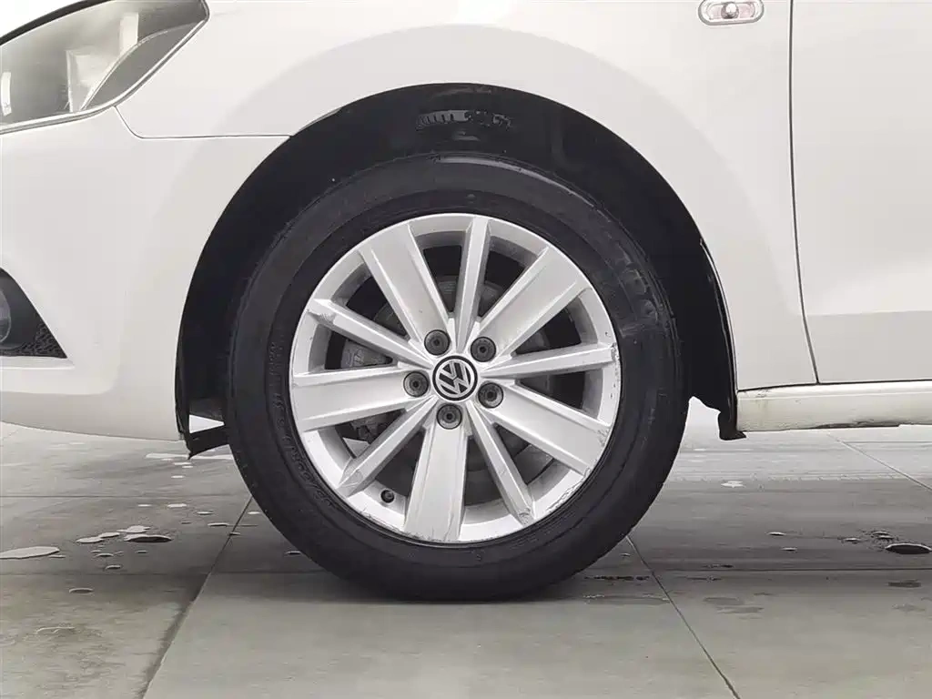 Volkswagen Jetta 2015 Value Edition 1.6L Manual Comfort