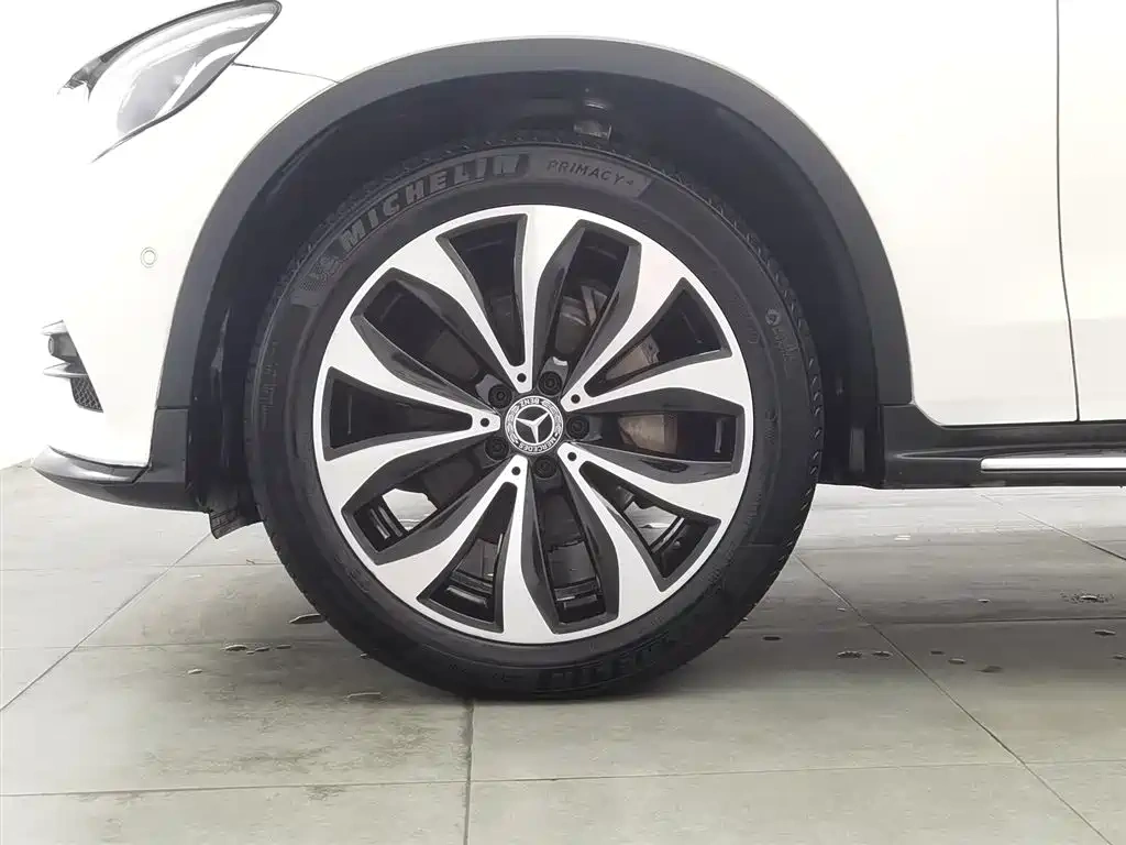 Mercedes-Benz Mercedes-Benz GLC Coupe 2019 GLC 260 4MATIC Coupe SUV