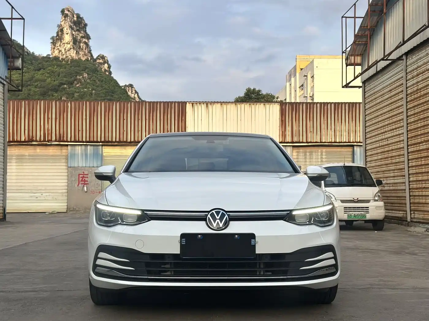 Volkswagen Golf 2023 Facelift 280TSI DSG Pro