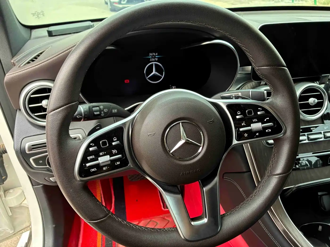 Mercedes-Benz Mercedes-Benz GLC 2021 GLC 260 L 4MATIC Luxury