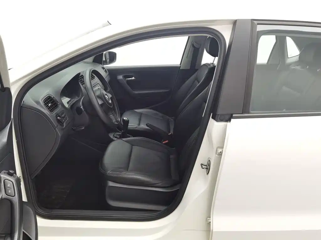 Volkswagen Polo 2011 1.4L Manual Joy Edition