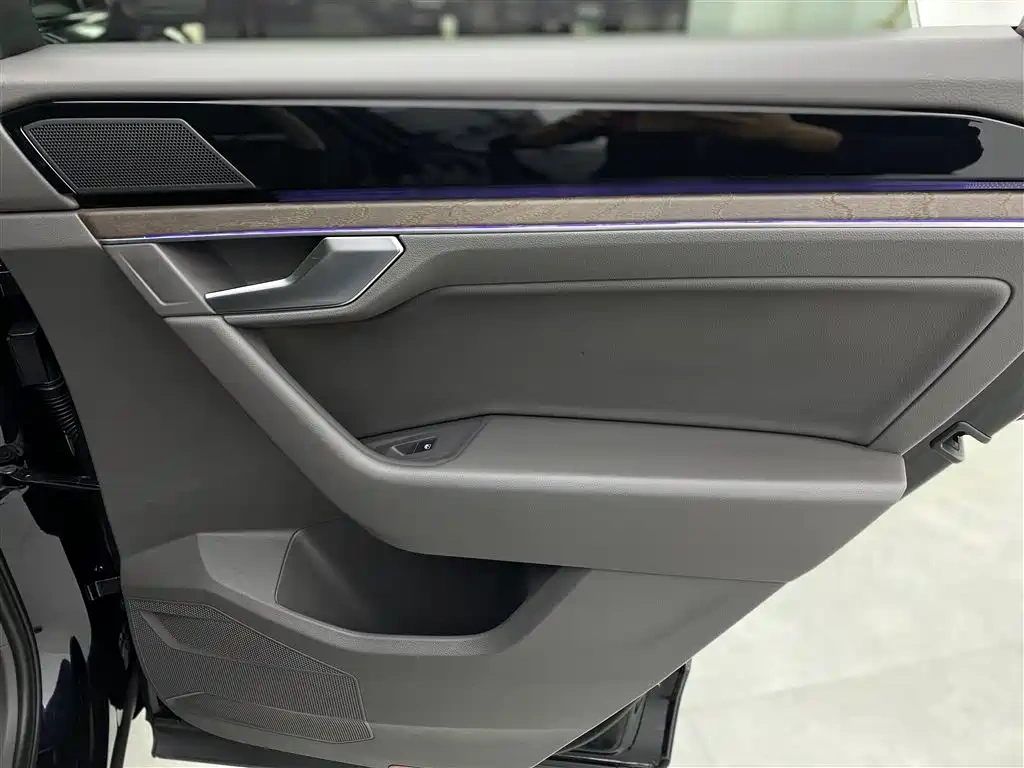 Volkswagen Touareg 2022 3.0TSI Rui Xiang Edition Classic Sport Package