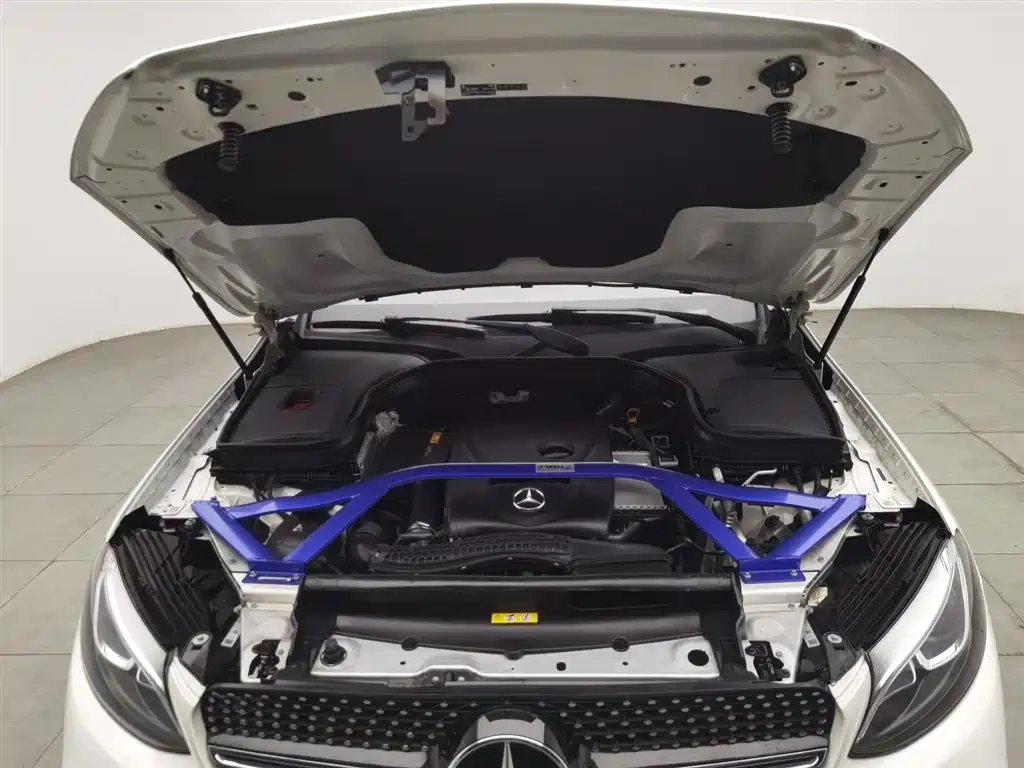 Mercedes-Benz Mercedes-Benz GLC Coupe 2019 GLC 260 4MATIC Coupe SUV