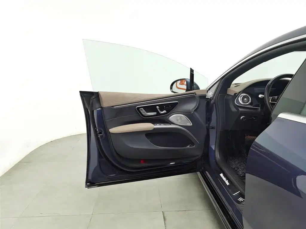 Mercedes-Benz Mercedes-Benz EQS 2022 Model Year Facelift 450+ Luxury Edition