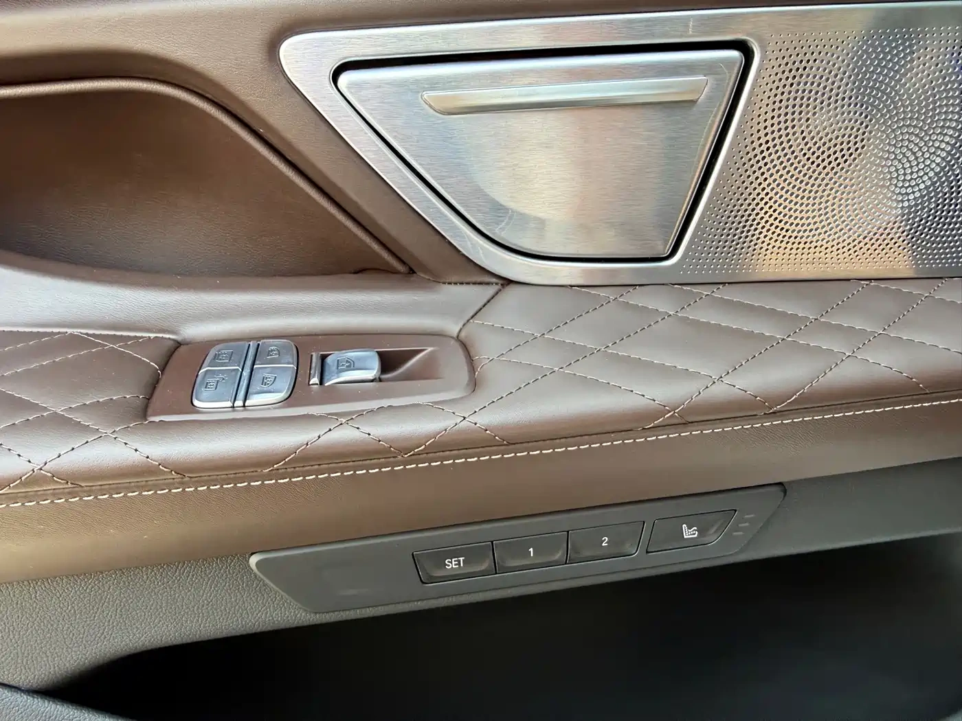 BMW BMW 7 Series 2022 740Li Exclusive M Sport Package