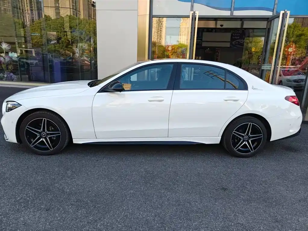 Mercedes-Benz Mercedes-Benz C-Class 2025 C 260 L Night Sport Edition