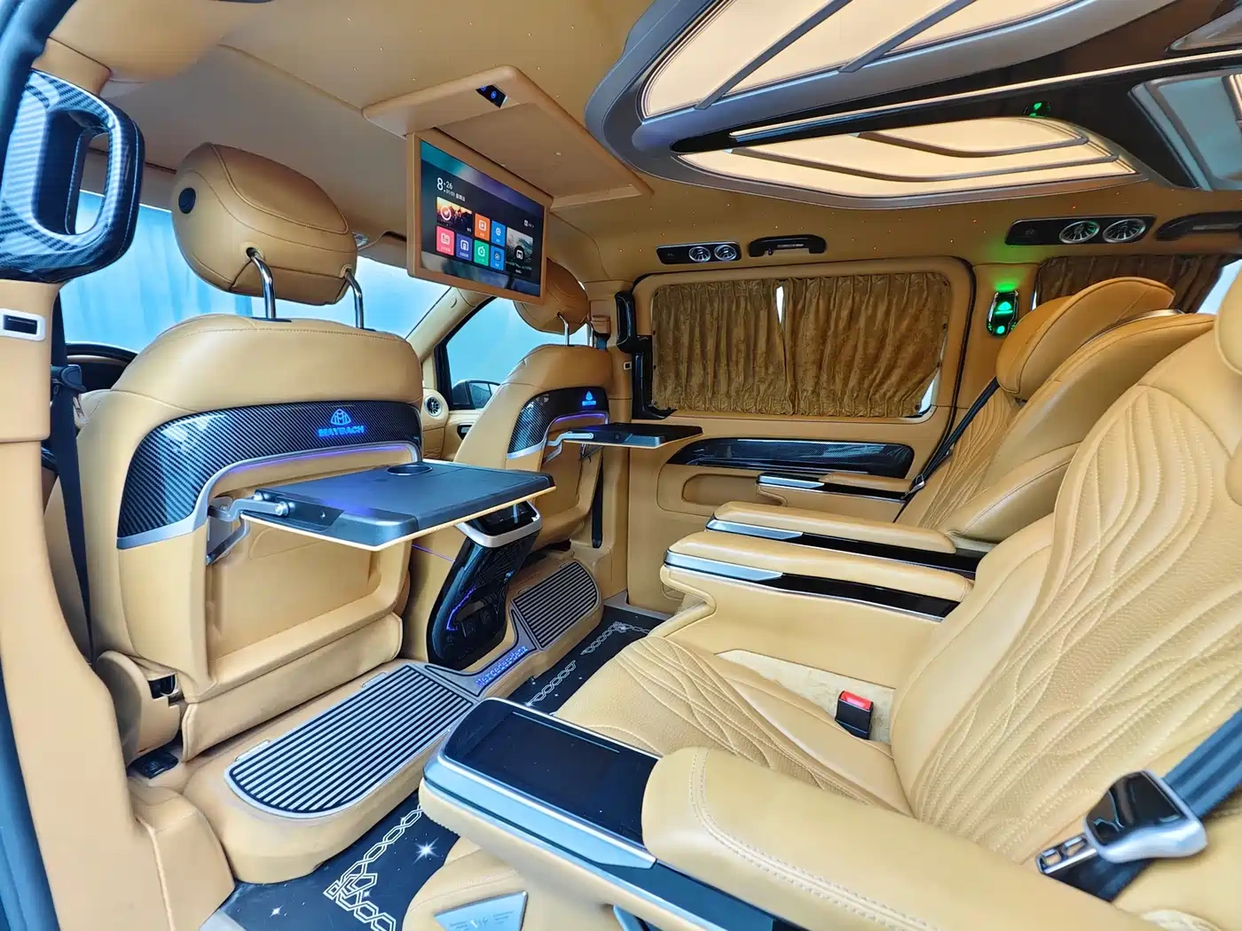 Mercedes-Benz Vito 2023 2.0T Business 7-Seater