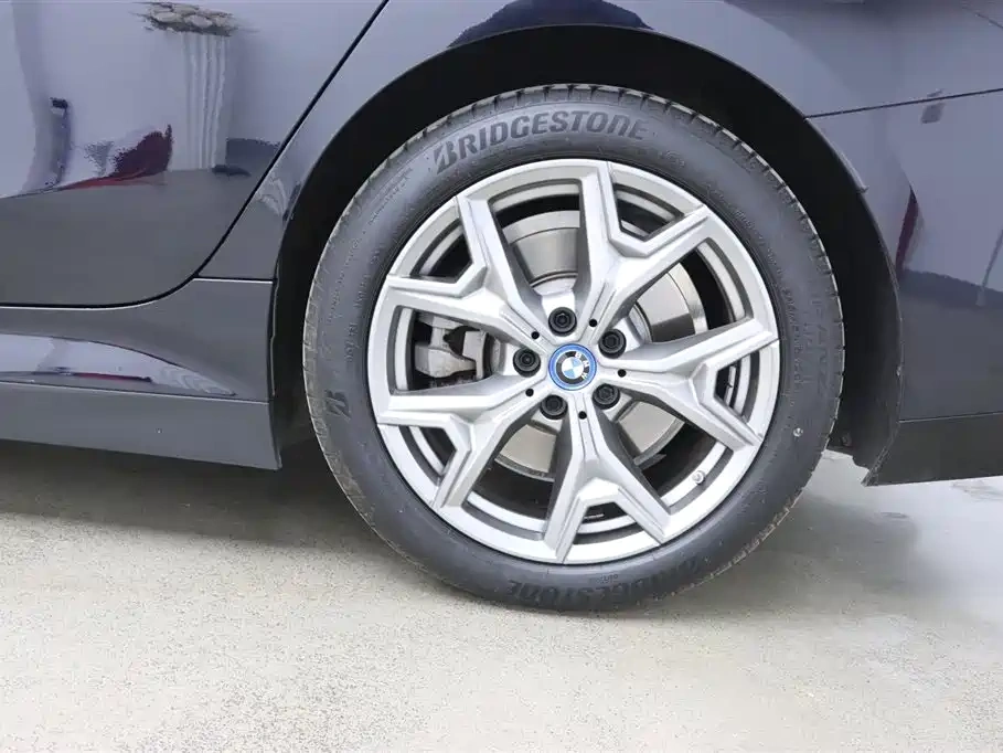 BMW BMW i3 2024 eDrive 35 L