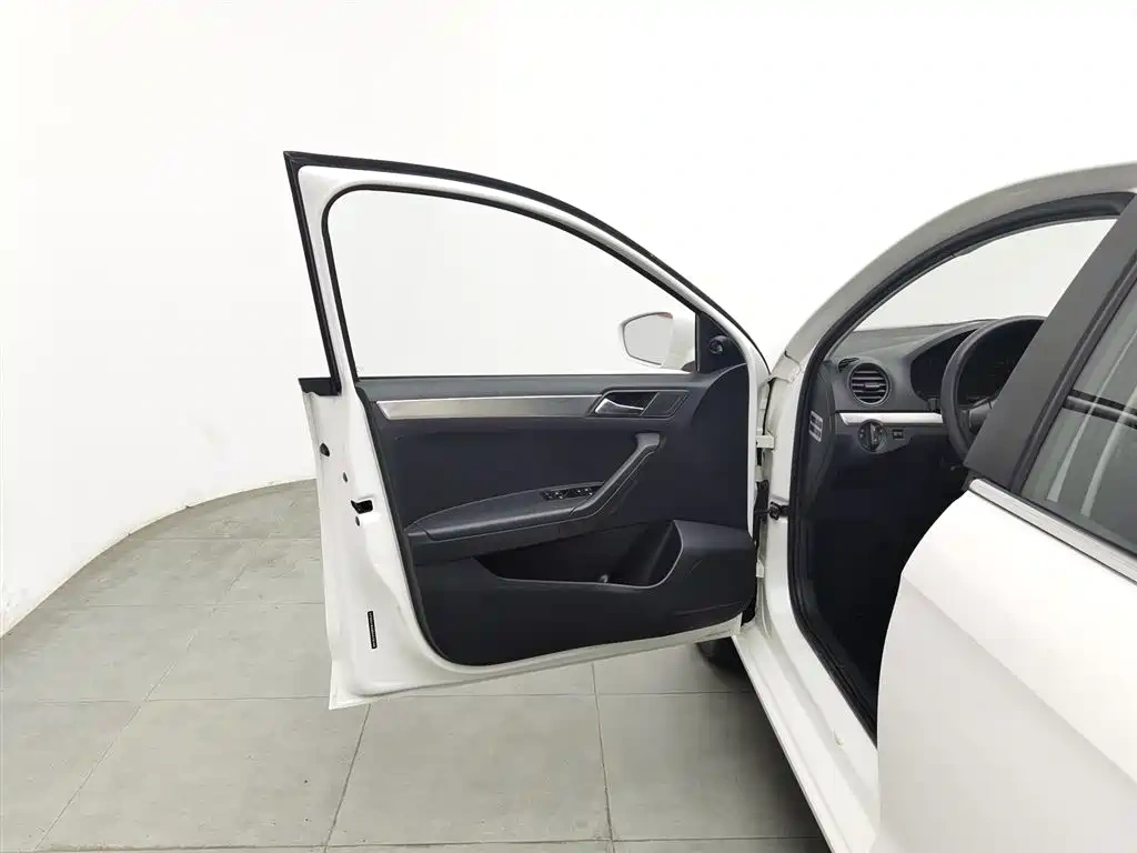 Volkswagen Jetta 2013 1.4L Manual Fashion