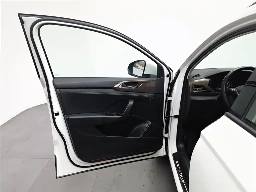 Volkswagen Tharu 2020 280TSI 2WD Comfort Edition China VI