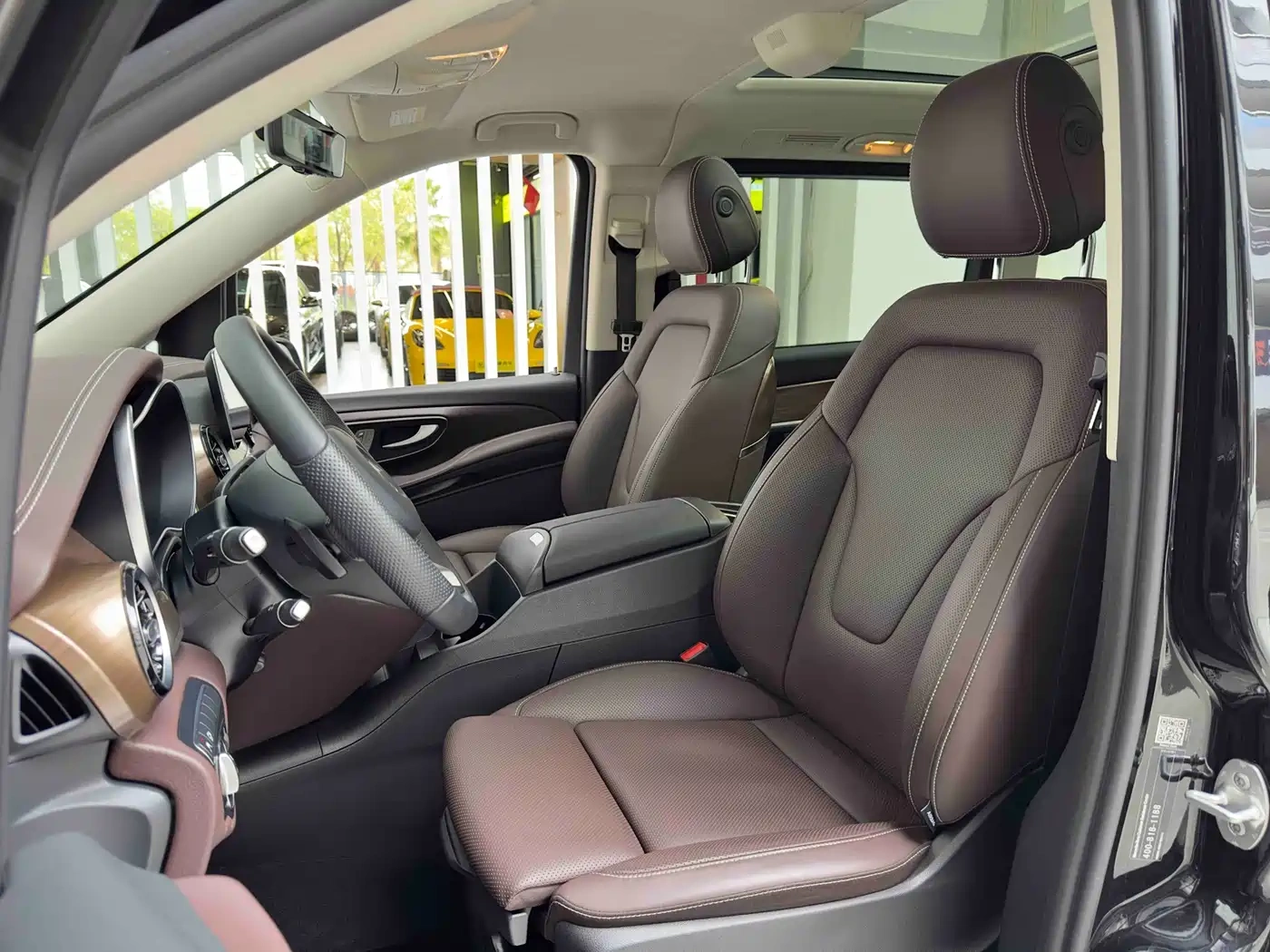 Mercedes-Benz Mercedes-Benz V-Class 2022 V 260 L Long Wheelbase Luxury Edition