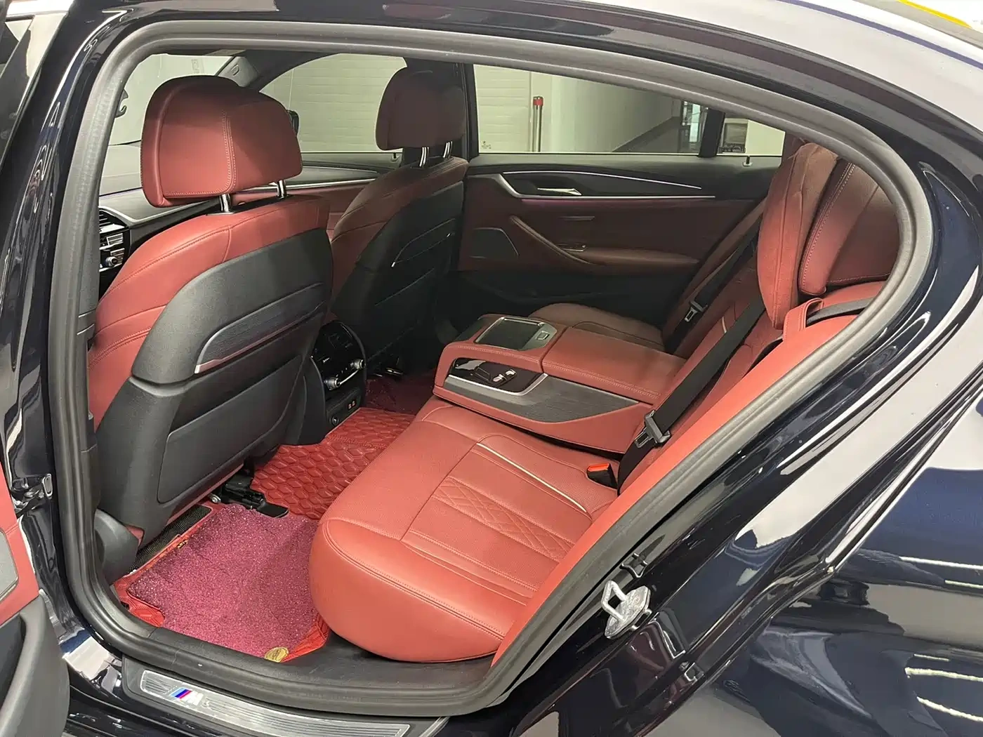 BMW BMW 5 Series 2022 530Li Exclusive M Sport Package