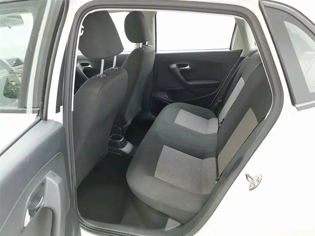 Volkswagen Polo 2016 1.4L Automatic Trend