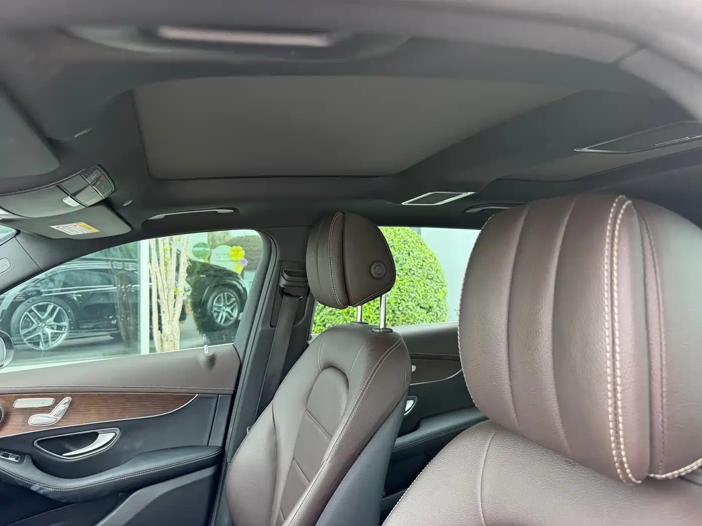 Mercedes-Benz Mercedes-Benz GLC 2022 Model GLC 260 L 4MATIC Luxury Edition