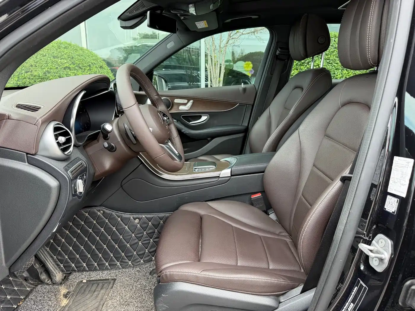Mercedes-Benz Mercedes-Benz GLC 2022 Model GLC 260 L 4MATIC Luxury Edition