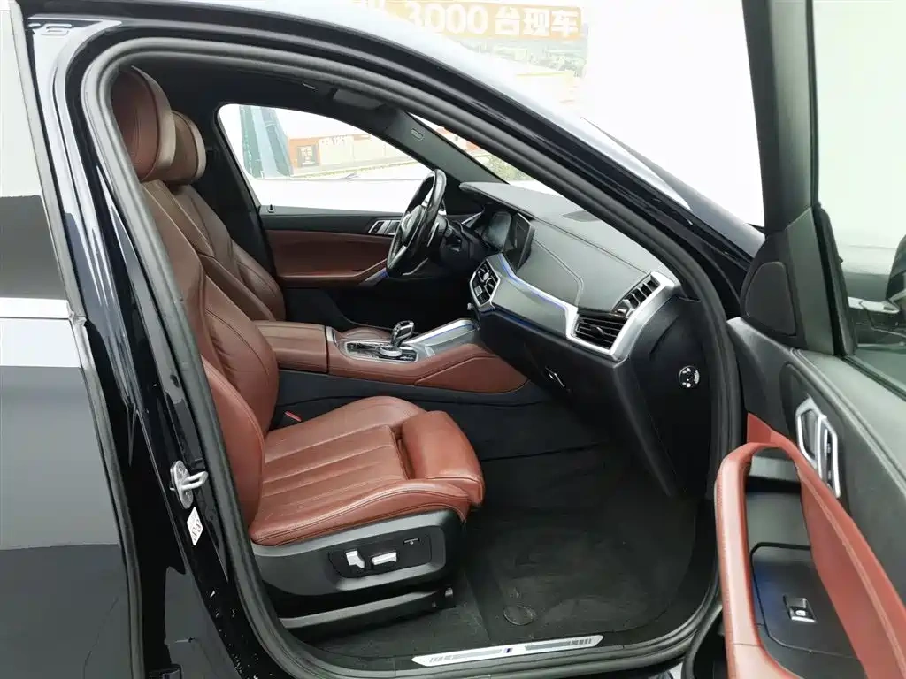 BMW BMW X6 2021 xDrive30i M Sport Package