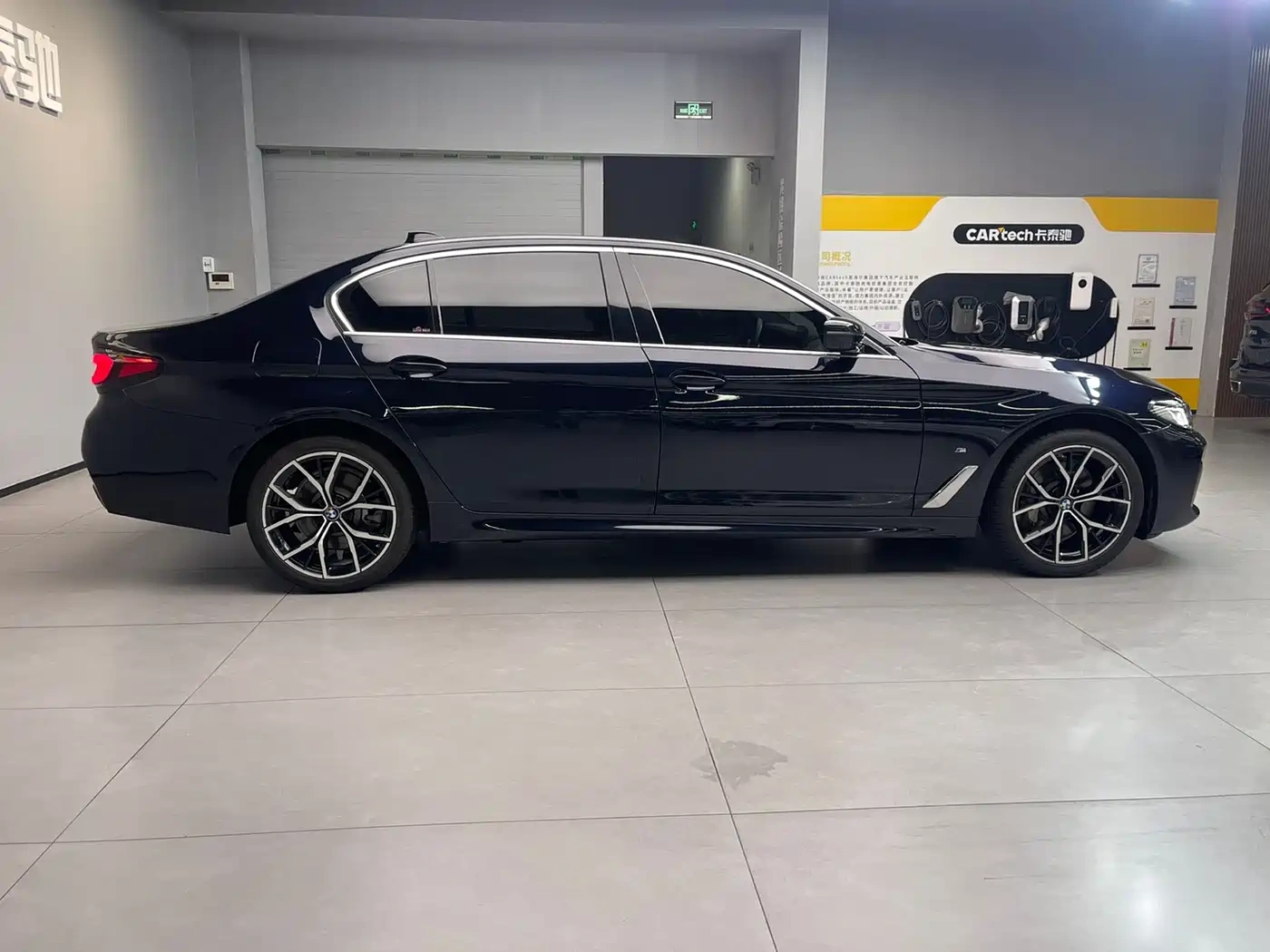 BMW BMW 5 Series 2022 530Li Exclusive M Sport Package