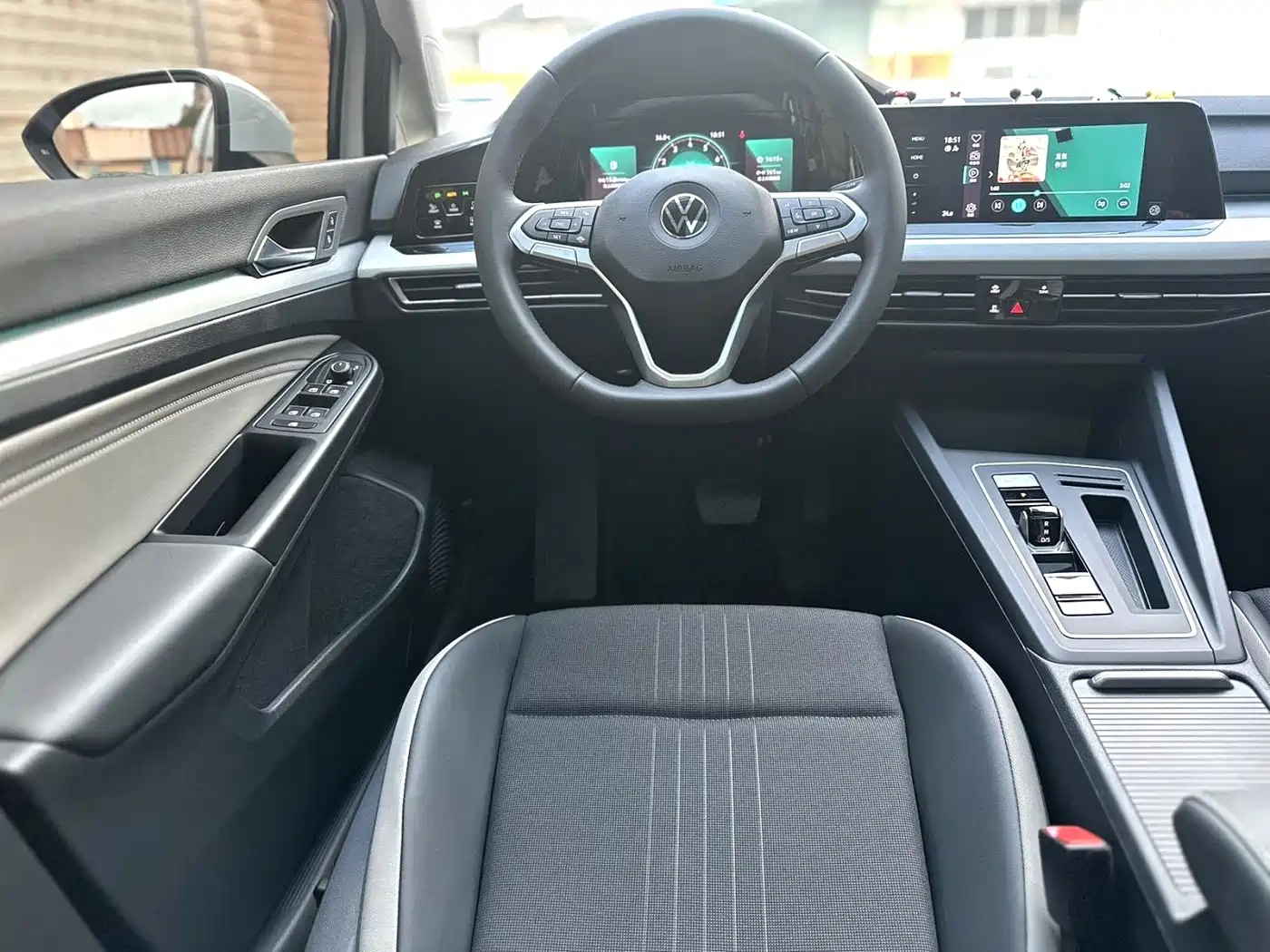 Volkswagen Golf 2023 Facelift 280TSI DSG Pro