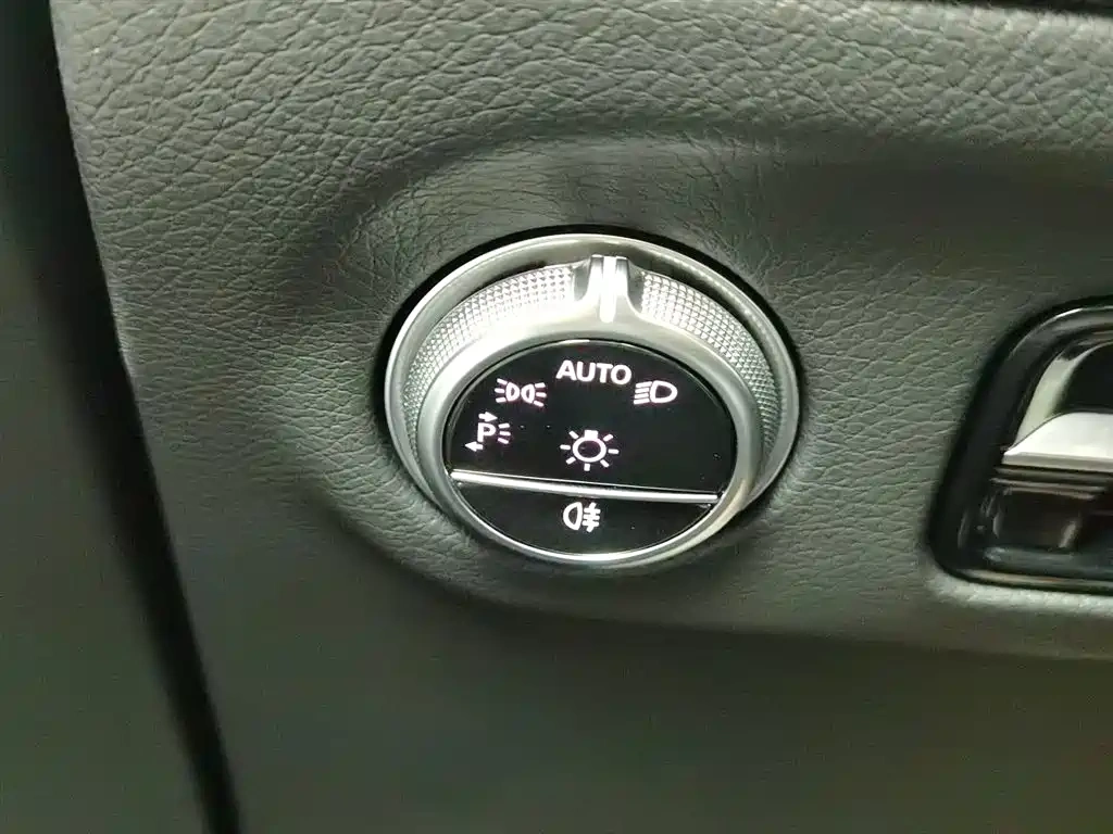 Mercedes-Benz Mercedes-Benz EQS 2022 Model Year Facelift 450+ Luxury Edition
