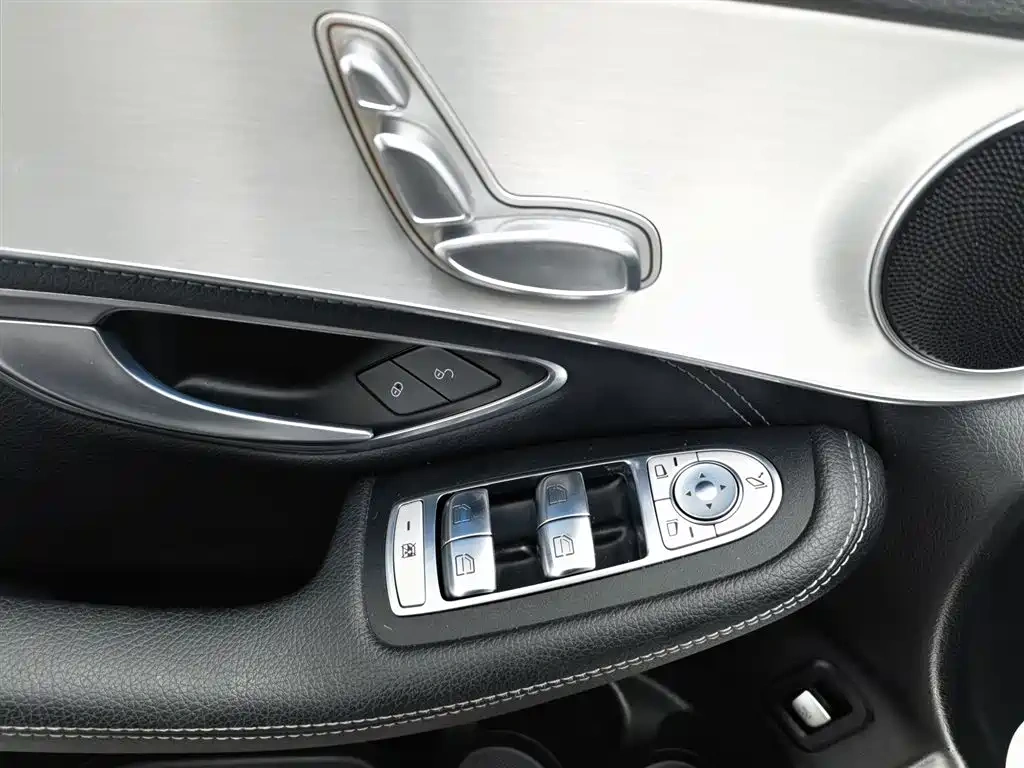 Mercedes-Benz Mercedes-Benz GLC 2019 Model GLC 200 L 4MATIC