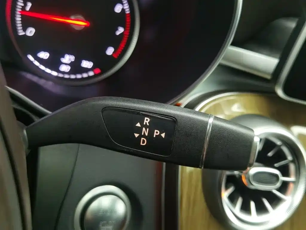 Mercedes-Benz Mercedes-Benz GLC Coupe 2019 GLC 260 4MATIC Coupe SUV