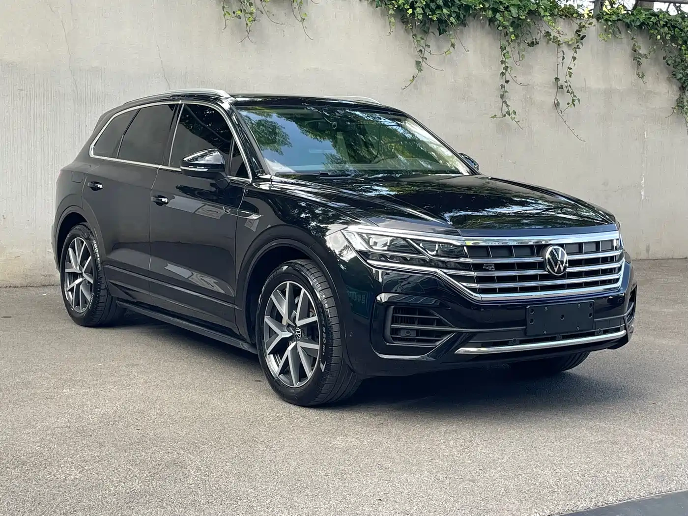 Volkswagen Touareg 2021 3.0TSI R-Line Classic Sport Package