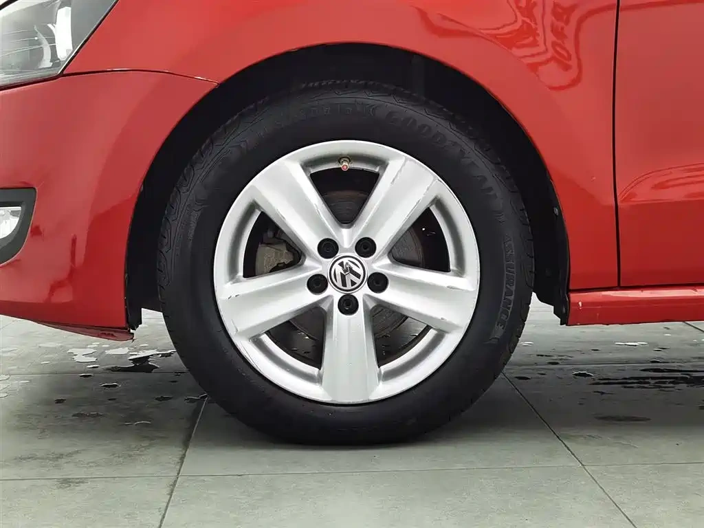 Volkswagen Polo 2011 1.4L Automatic Style Edition