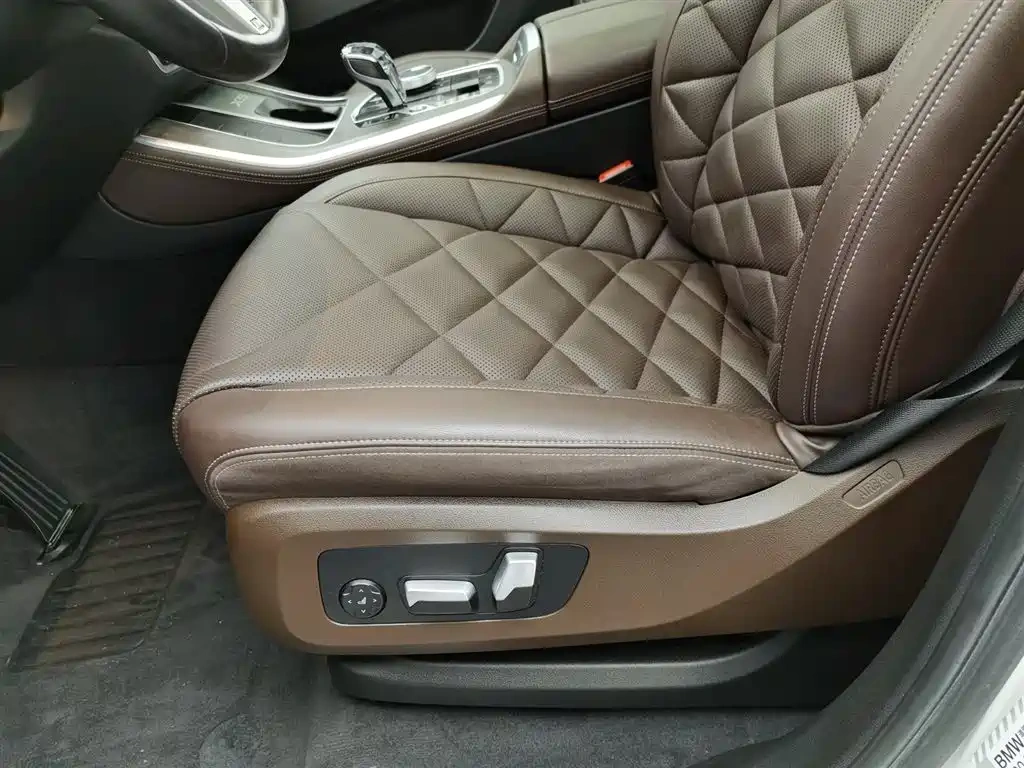 BMW BMW X5 2022 xDrive 30Li M Sport Package