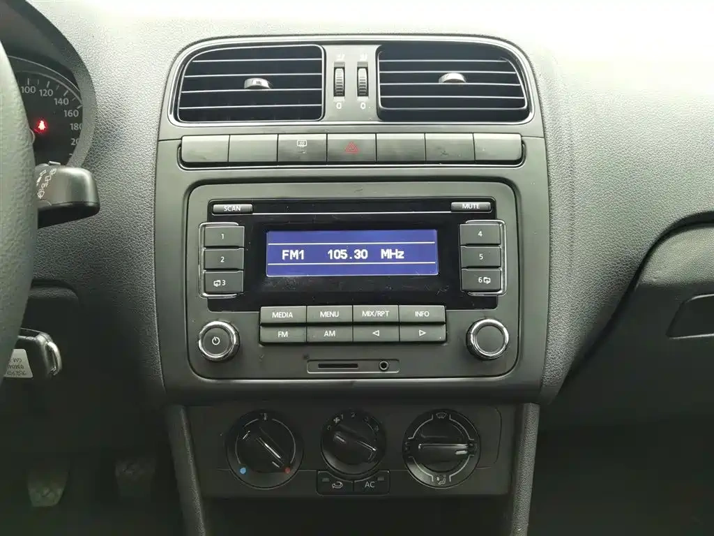 Volkswagen Polo 2011 1.4L Manual Joy Edition